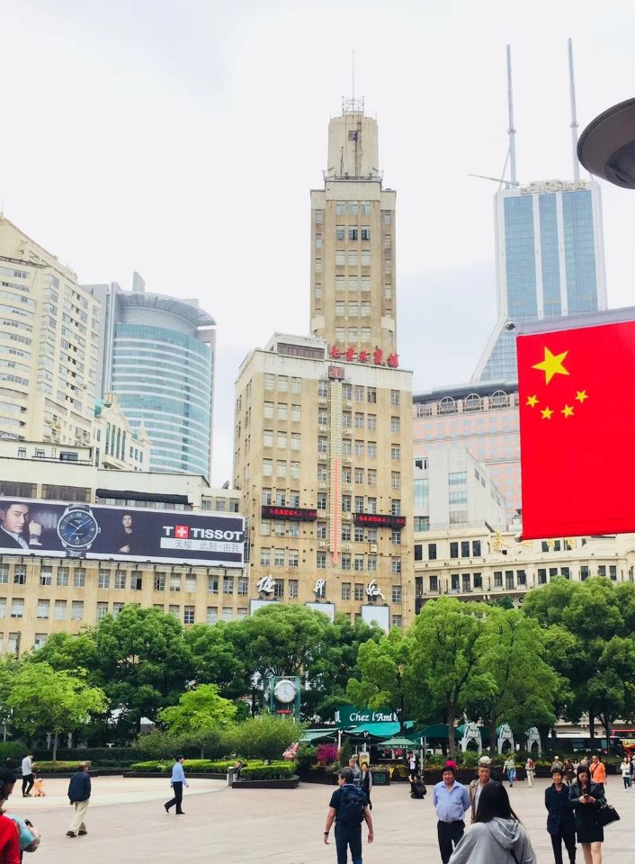 南京路步行街七重天宾馆